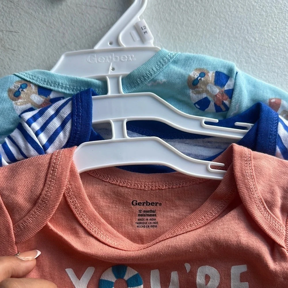 Gerber come blue bodysuits